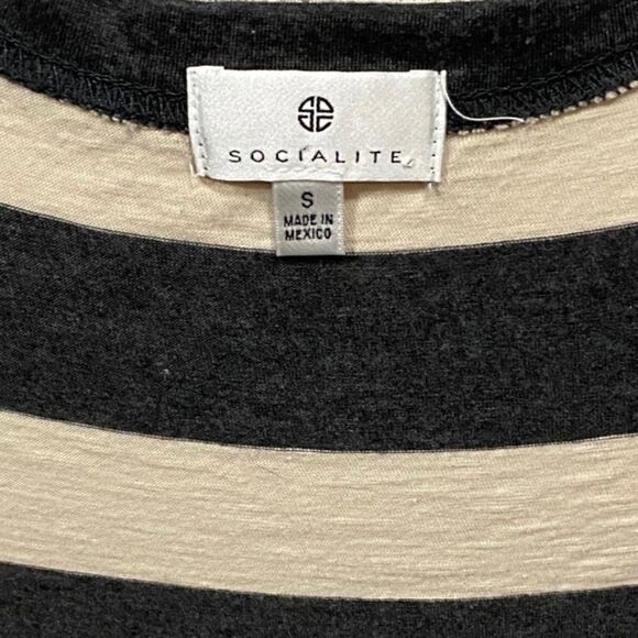 Socialite Stripe Front Tie Tank Top - Picture 5 of 7